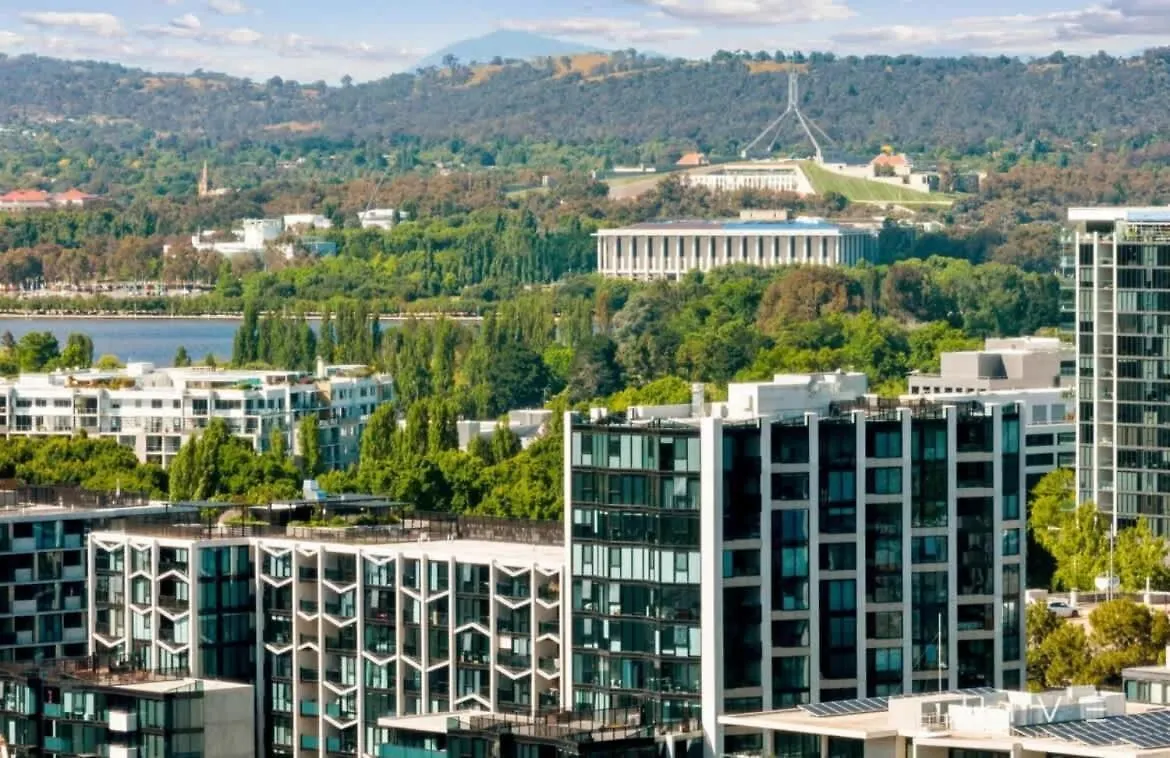 Apartament 2Br-2Br-1Car-Sleeps 6 Cbd Pool Canberra